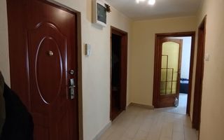 BRASADAS vinde ap 3 cam Carpați 2 etaj 1/4. - Poză 2