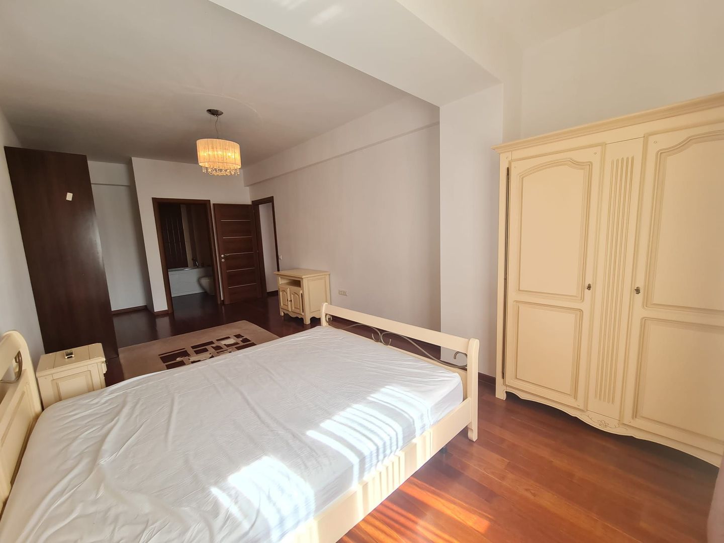 Apartament | 4 camere | 2 locuri parcare | North Area Lake View - Poză 13