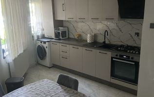 Apartament 3 camere M16 str.Careiului colt cu str.musetel