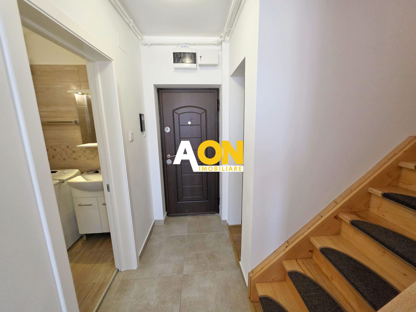 Apartament tip Penthouse, 62 mp, cu terasa 35 mp si boxa 14 mp, Centru - Poză 6