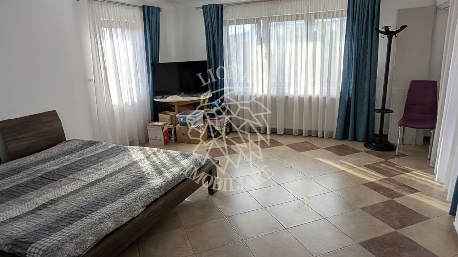 Apartament 47 mp con.-etaj 3-parcare-balcon-Zona Hotel Diana - Poză 1