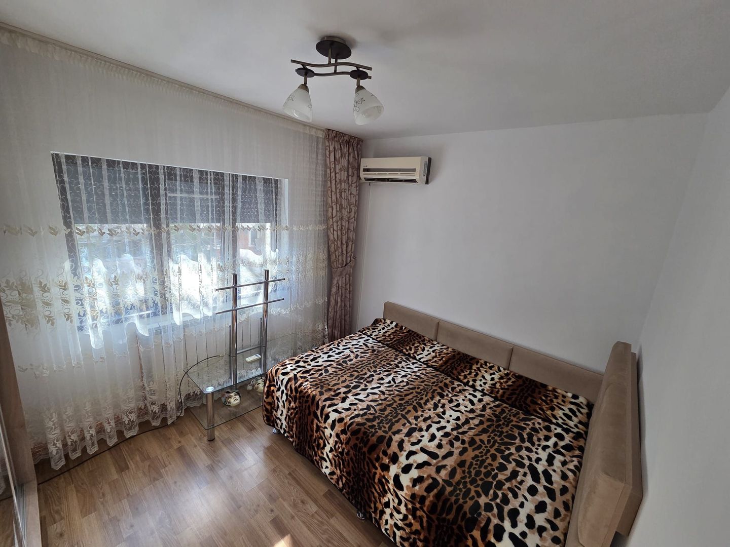 Apartament 2 camere, etaj 1, zonă excelenta - Poză 7