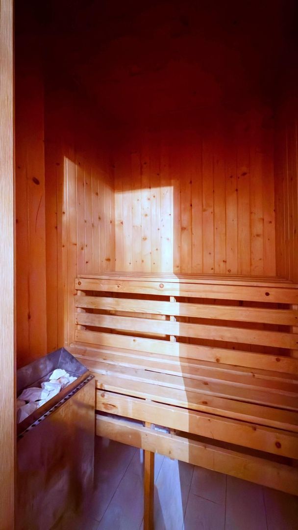 Apartament elegant cu saună proprie - Calea Mosilor 5/8 bloc 1980 - Poză 12