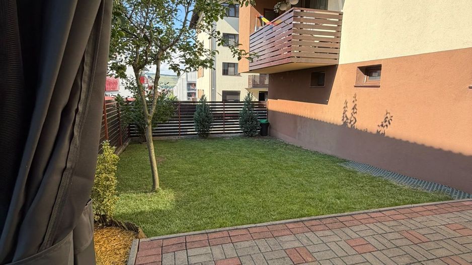 Apartament 3 camere, curte, boxa, parcare, Sub Cetate - Poză 43