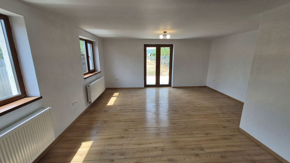 Vila/casa noua: P+M, Banesti-Prahova - 150 mp utili + teren 875 mp! - Poză 11