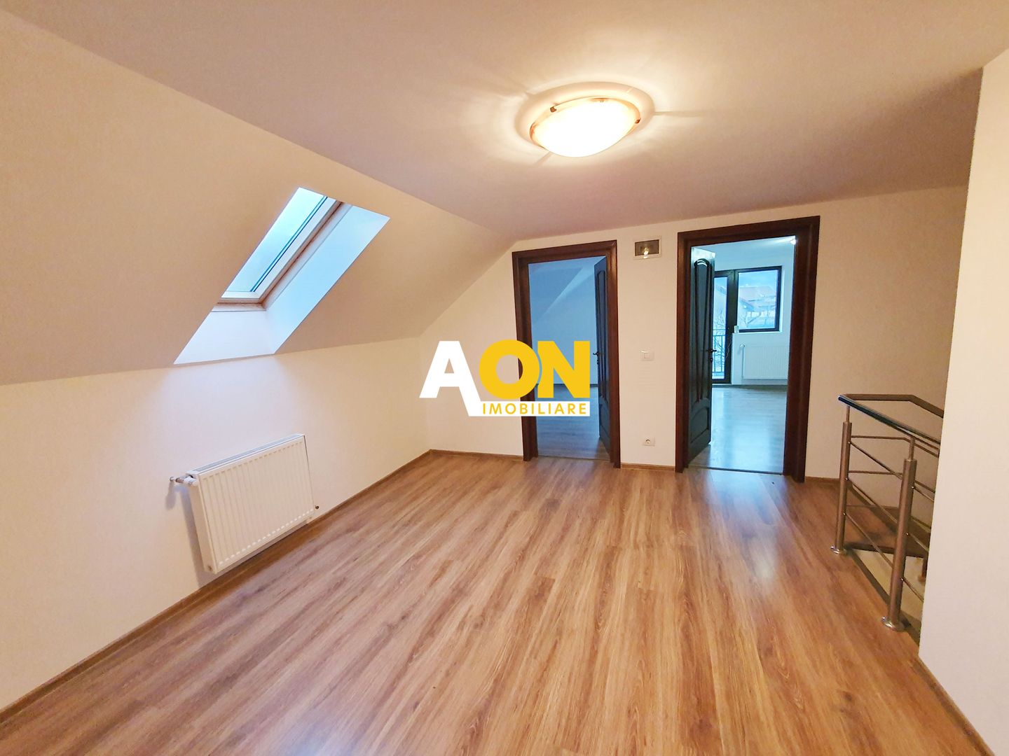 Casa D+P+M.  450 mp teren, 5 camere, garaj, pretabila pt. birouri - Poză 10