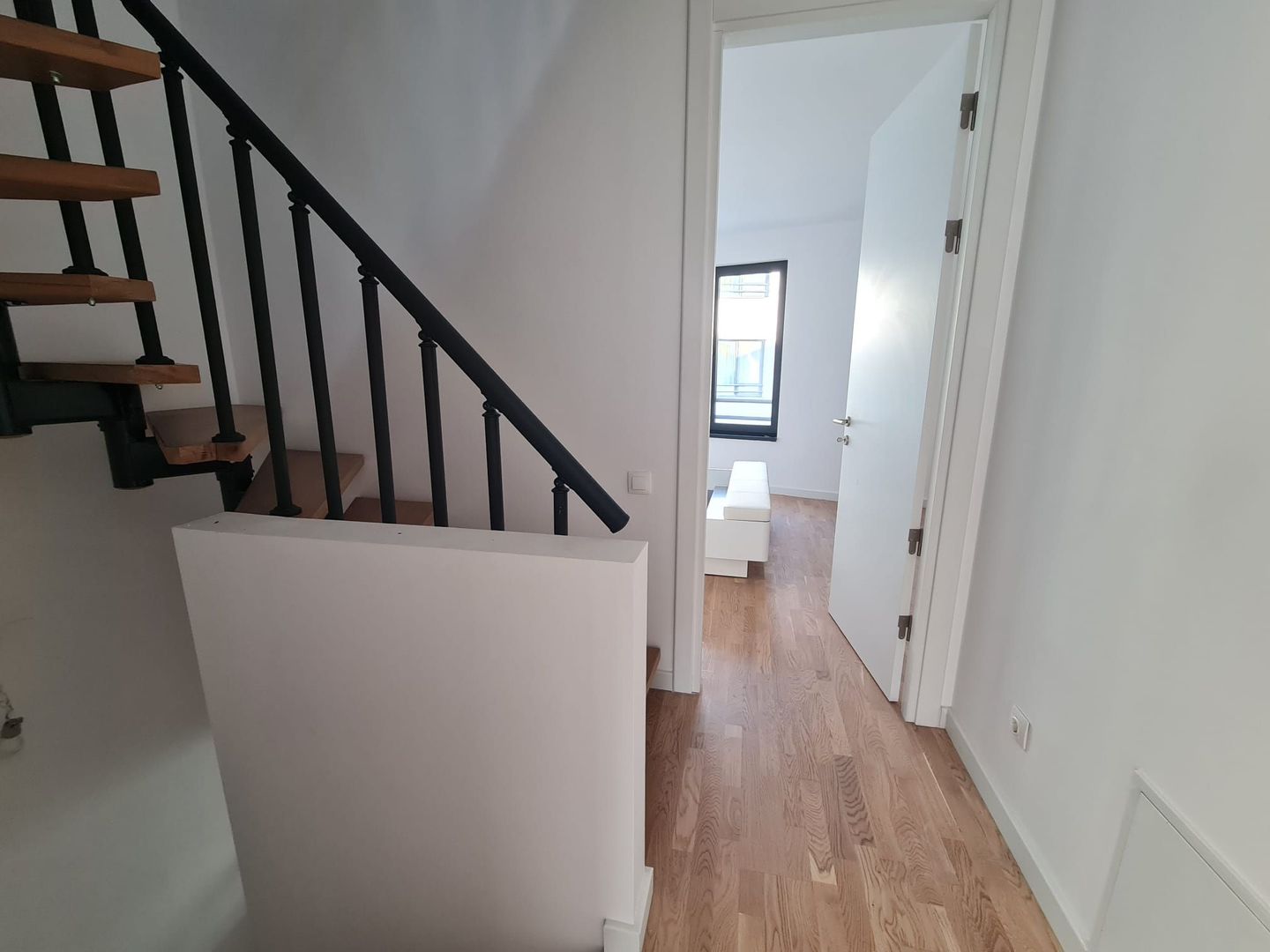 Casa | 5 camere | Pipera | 2 locuri pacare | Zenville - Poză 5