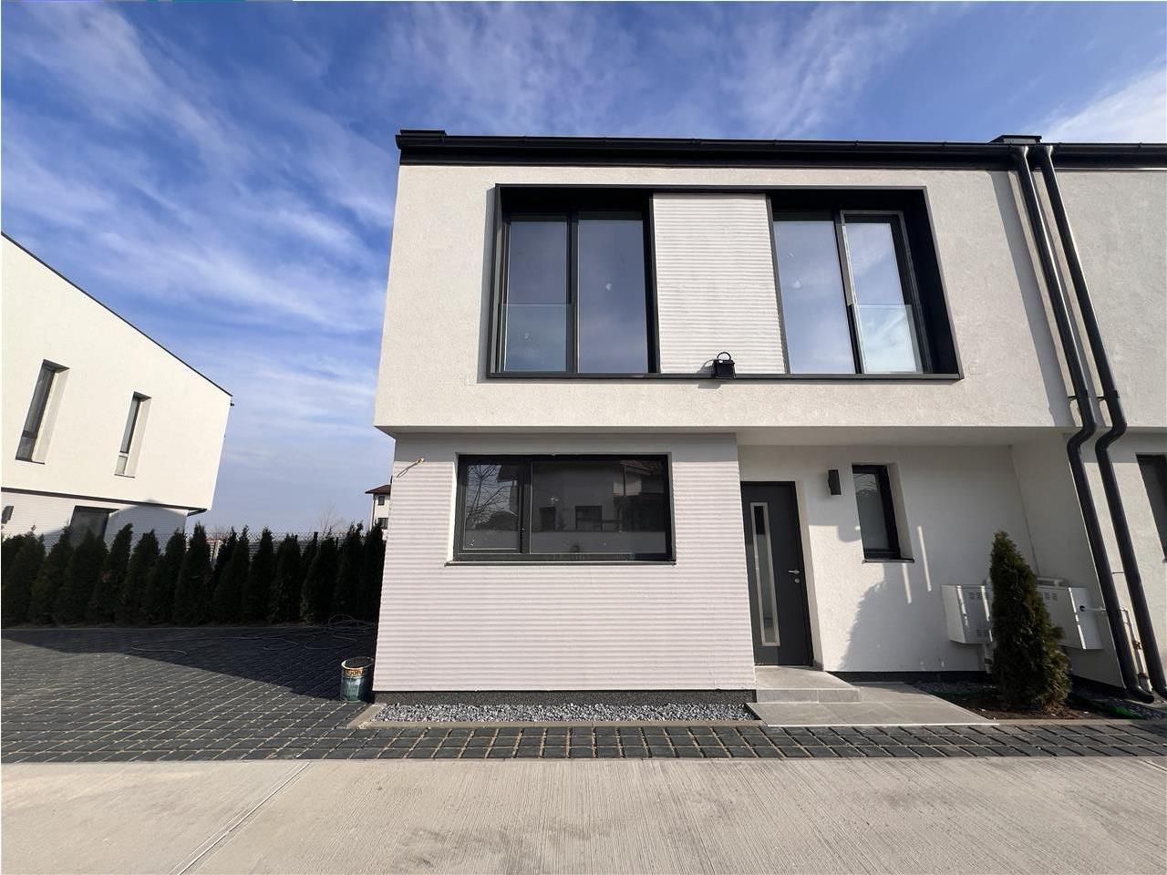 Vila 5 camere | Otopeni | 23 August - Poză 1