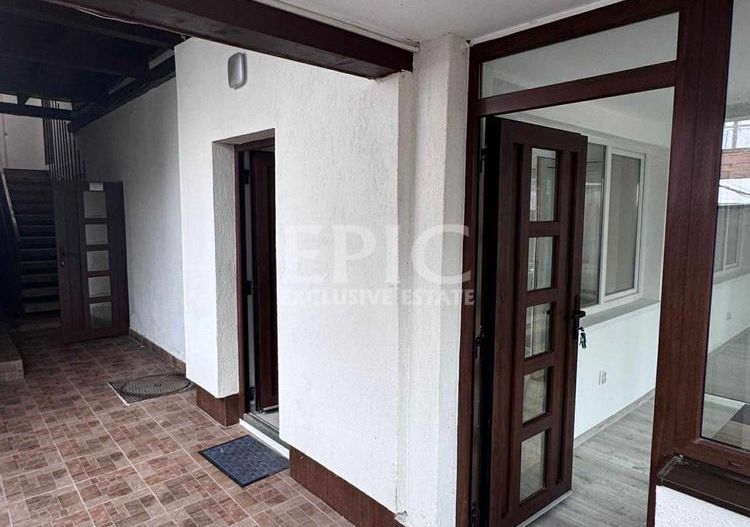 Apartament 7 camere de vanzare, 143mp, ultracentral, Targu Mures - Poză 1