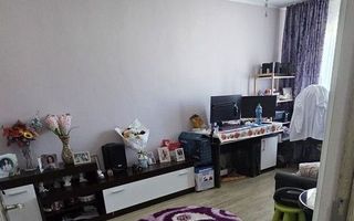 Apartament 3 camere, decomandat, etaj 4/4, Micro 16 - Poză 1