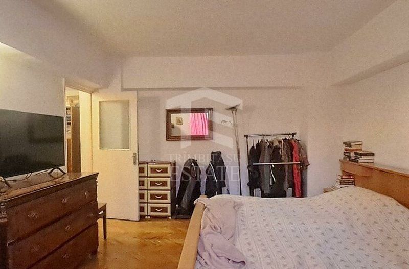 4 camere | 137 mp | Matei Voievod - Poză 10