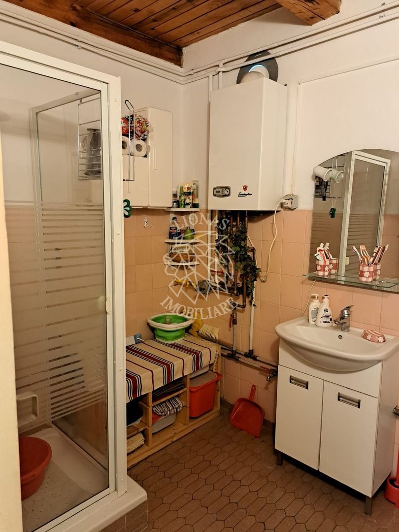 Cabana rustica 4 camere 165 mp-teren 843 mp-Cheia, 50 km de Brasov - Poză 8