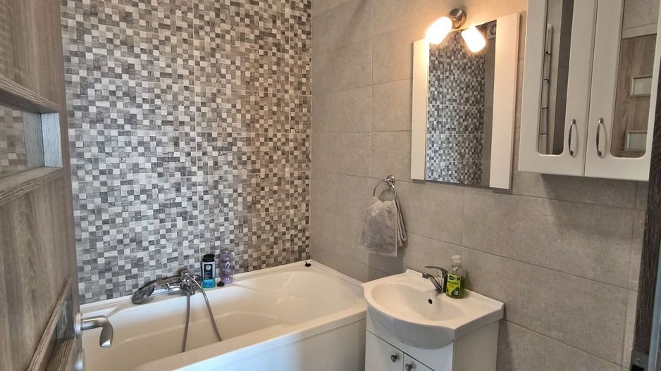 Vanzare | Apartament | 3 camere | Etaj 1 | langa Oradea | Santandrei - Poză 12