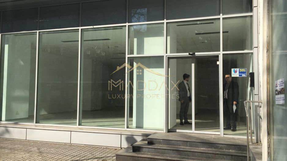 Spatiu Comercial PREMIUM *252mp* // Locatie de TOP // Victoriei - Poză 2
