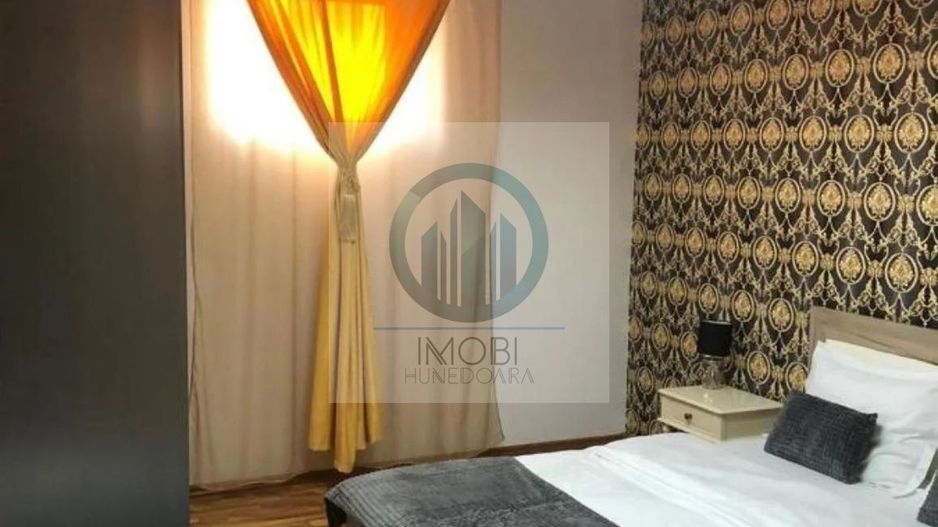 Investiție sigura, zona excelenta–Pensiune funcționala, Str.Horea Deva - Poză 5