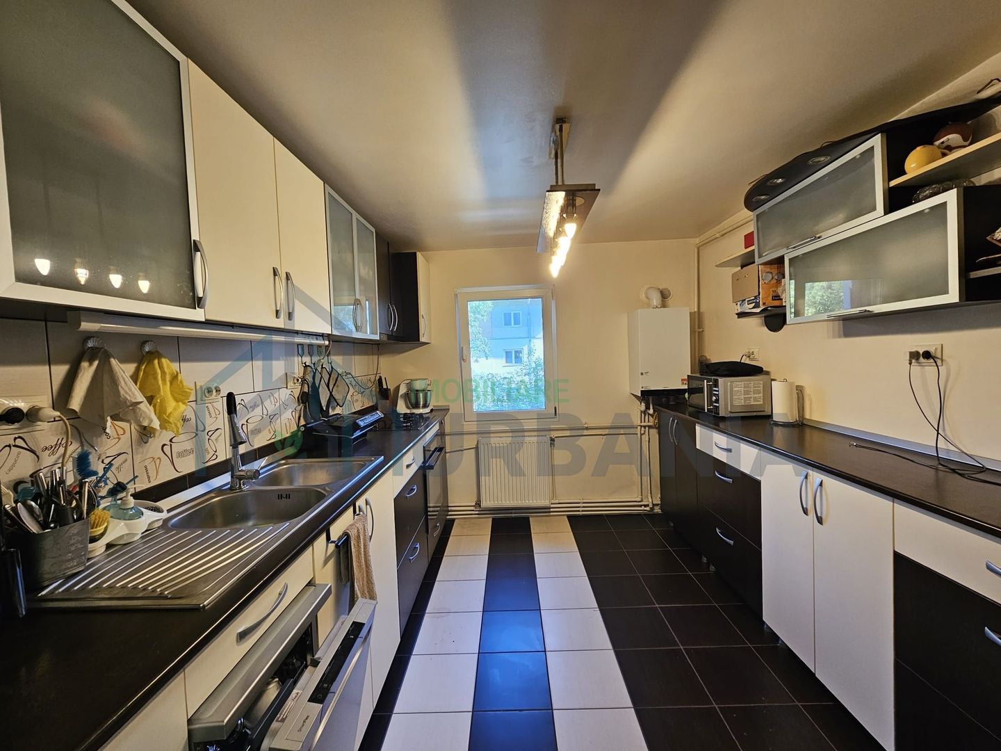 Apartament cu 4 camere, zona Frumoasa, Iași - Poză 1