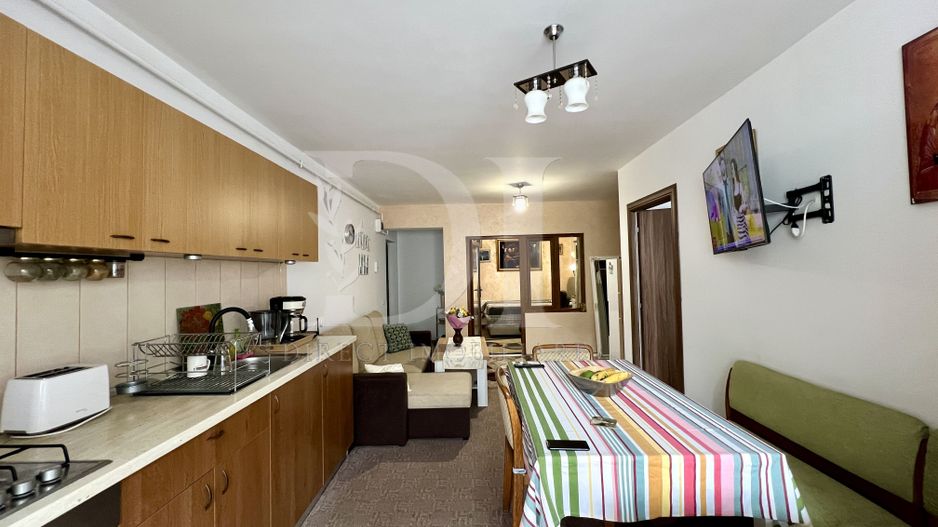 Apartament trei camere / Parcare / Zona Florilor - Poză 9