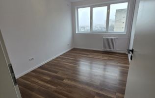 Apartament spatios la 10 minute pietonale de statia de METROU