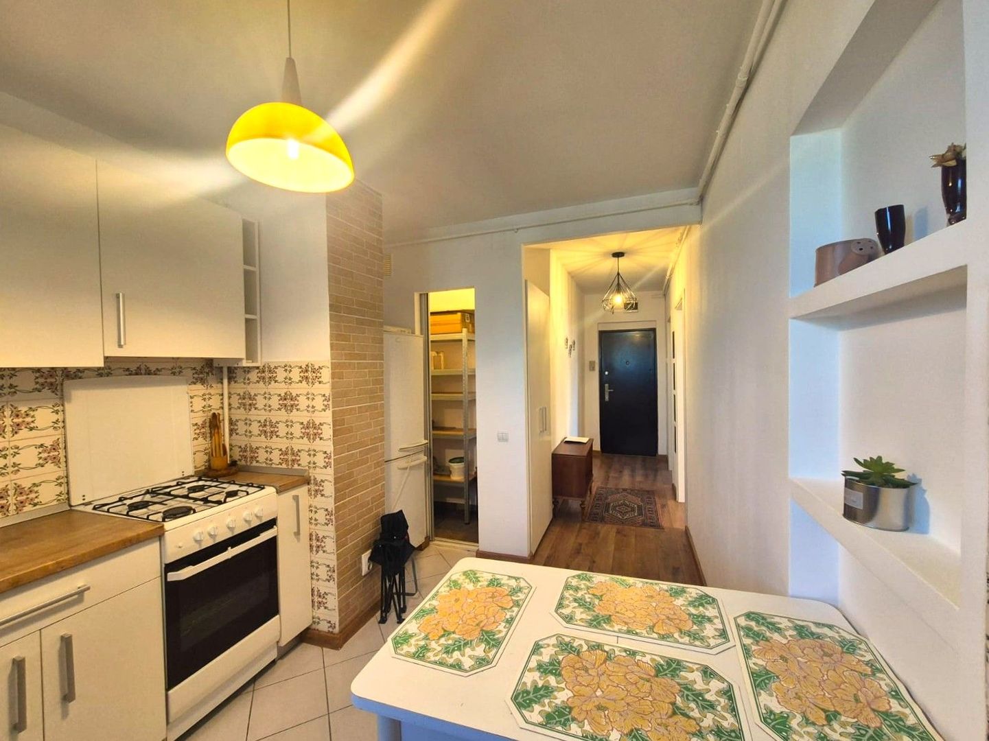 Zona Piata Astra, 3 camere, insorit, cu priveliste. - Poză 12