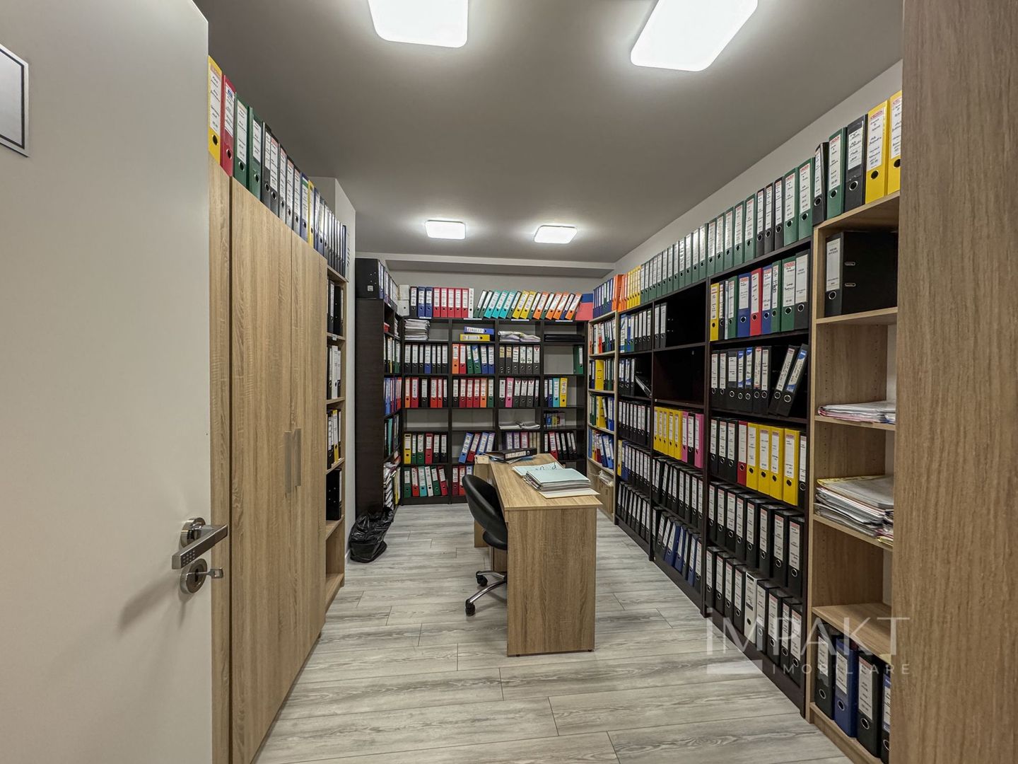 Spatiu de birouri modern in Borhanci, 120 m2, 3 locuri de parcare - Poză 9