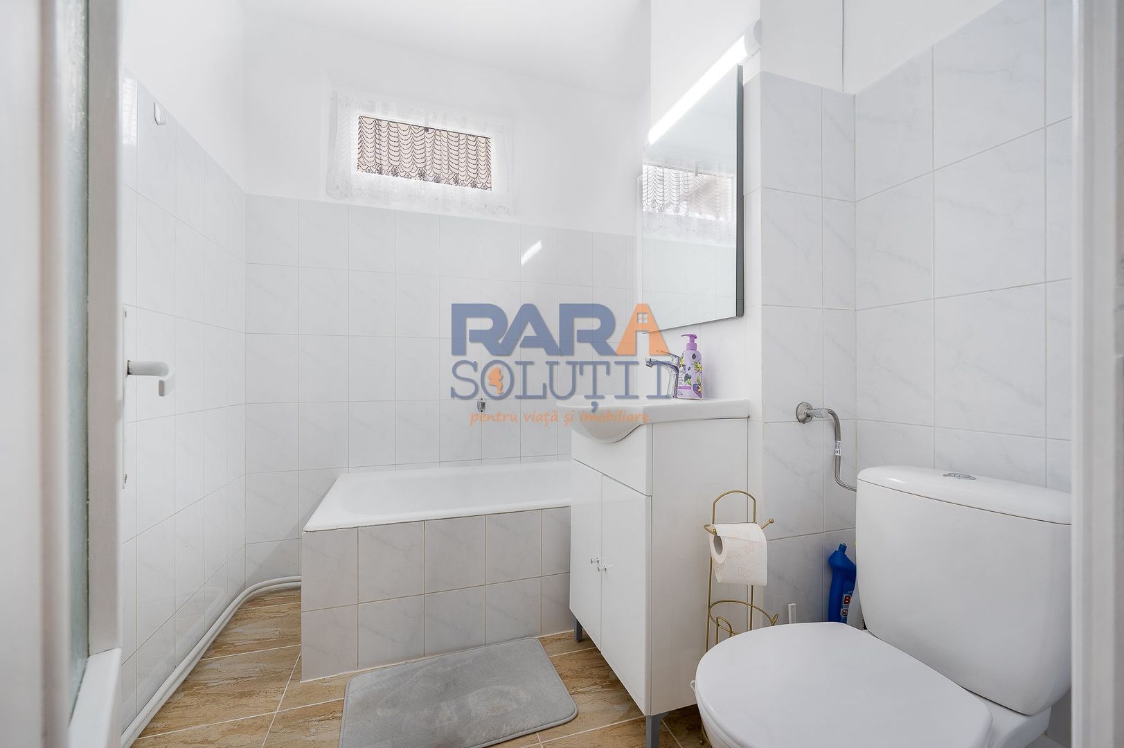 Spațiu pentru birou / salon / cabinet (38 mp) - Poză 4