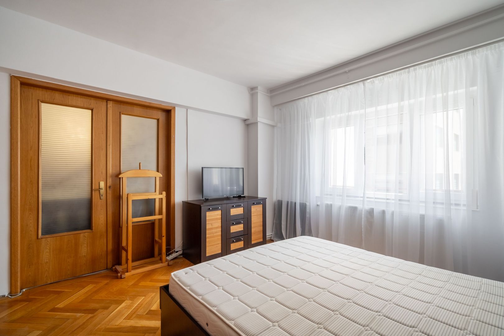 COMISION 0% - 3 camere - str. Traian - Matei Basarab, imobil cu lift - Poză 2