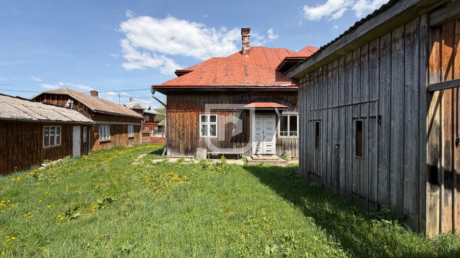 De vanzare casa cu anexe - 2507 mp Manastirea Humorului - Poză 5