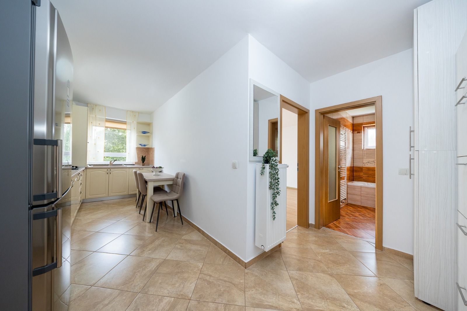 Apartament 2 camere,loc de parcare si boxa-Avangarden Bartolomeu - Poză 1