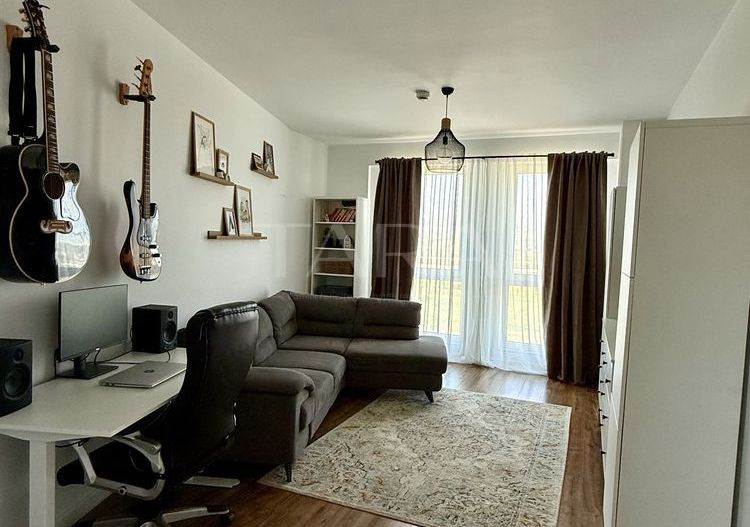Apartament decomandat cu 3 camere, ultimul etaj, Traian Vuia. - Poză 1