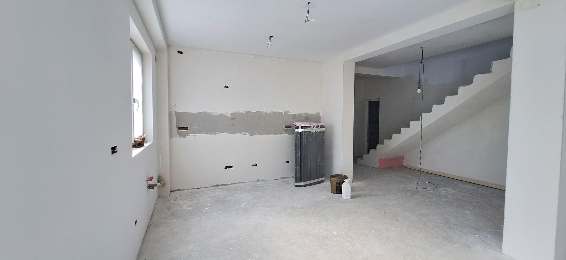 Casa cu garaj- contructie tip duplex - Poză 4
