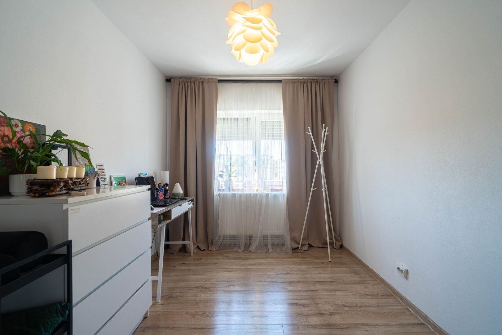 Apartament 5 camere Vlaicu – Renovat, 2 băi, centrală proprie - Poză 7