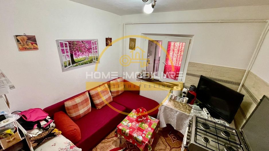 Apartament 2 Camere Decomandat Nicolina 53 Mp Bloc 1988 - Poză 8