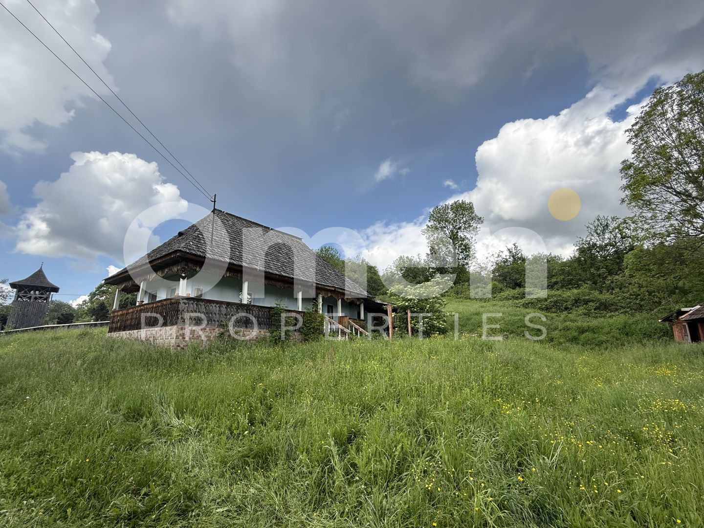 Teren 3.500 mp Lăschia, cu Casă Renovată lângă Biserica de Lemn – Panoramă 360° - Poză 4