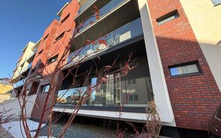 Apartament PREMIUM 3 camere cu GARAJ si boxa - zona Centrala - Poză 2