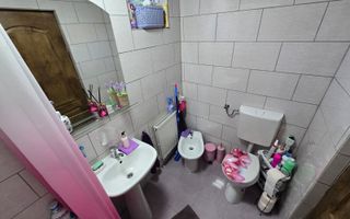 Casa 7 camere 3 bai 2 intrari Zona Garii - Poză 17