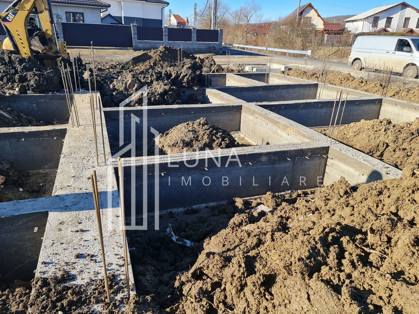 Case cuplate, P+E, 120 mp, teren 465-669 mp, predare 2026, Livezeni - Poză 9