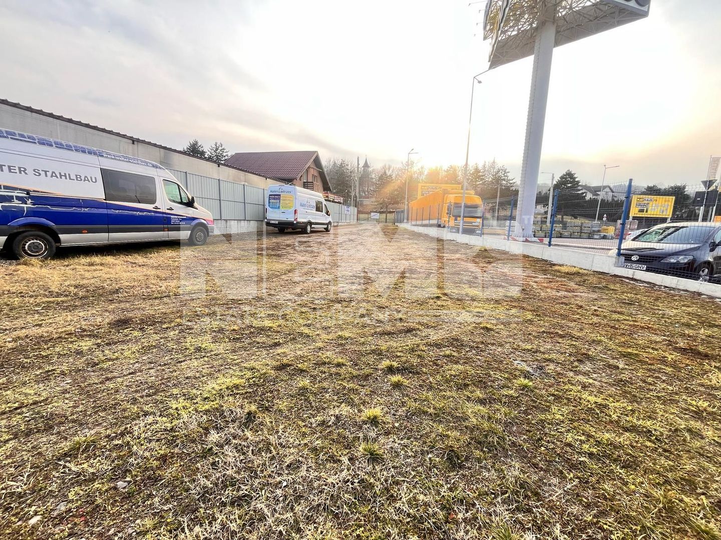 De Închiriat Teren 600mp  I Suceava I Preț: 250€/lună - Poză 3