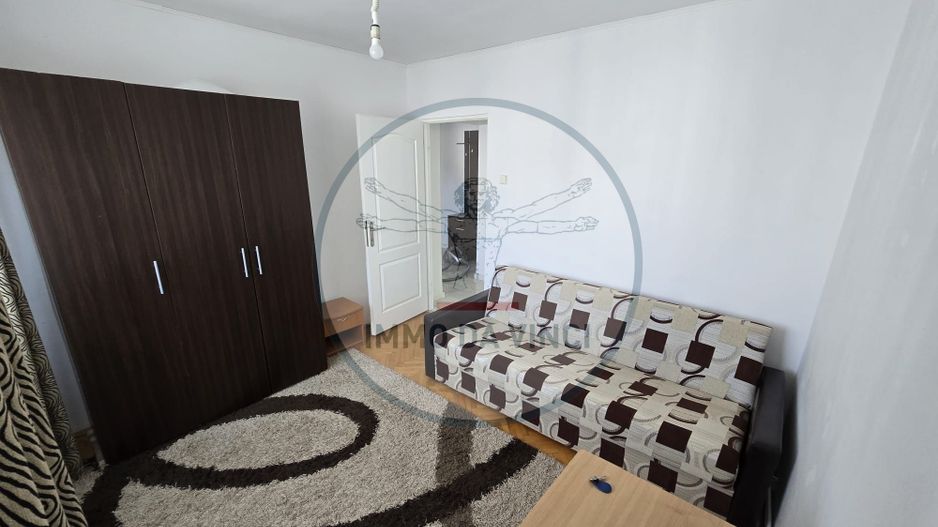 închiriez apartament cu două camere decomandate - Poză 4