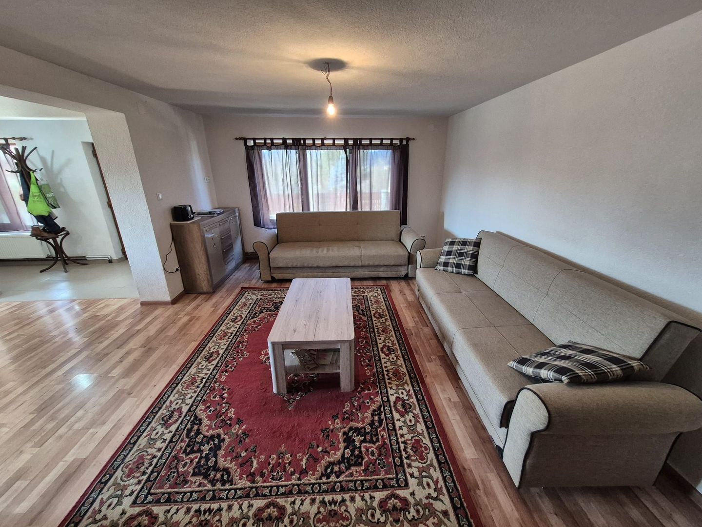 Vila Cornu-Prahova complet mobilata/utilata '' 350 mp + teren 500 mp'' - Poză 4