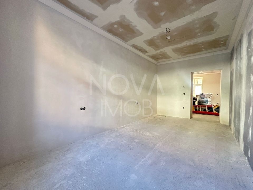 Apartament 3 camere de vanzare, Targul Vinului - Poză 4