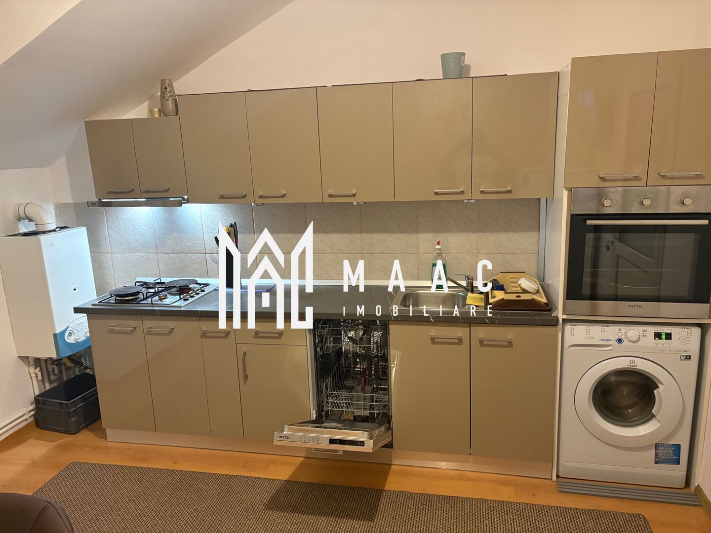 Apartament 1 Camera I Decomandat I Etaj 1 I Viile Sibiului - Poză 1