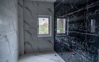 Apartament cu doua camere in bloc nou zona Pietricica. - Poză 5