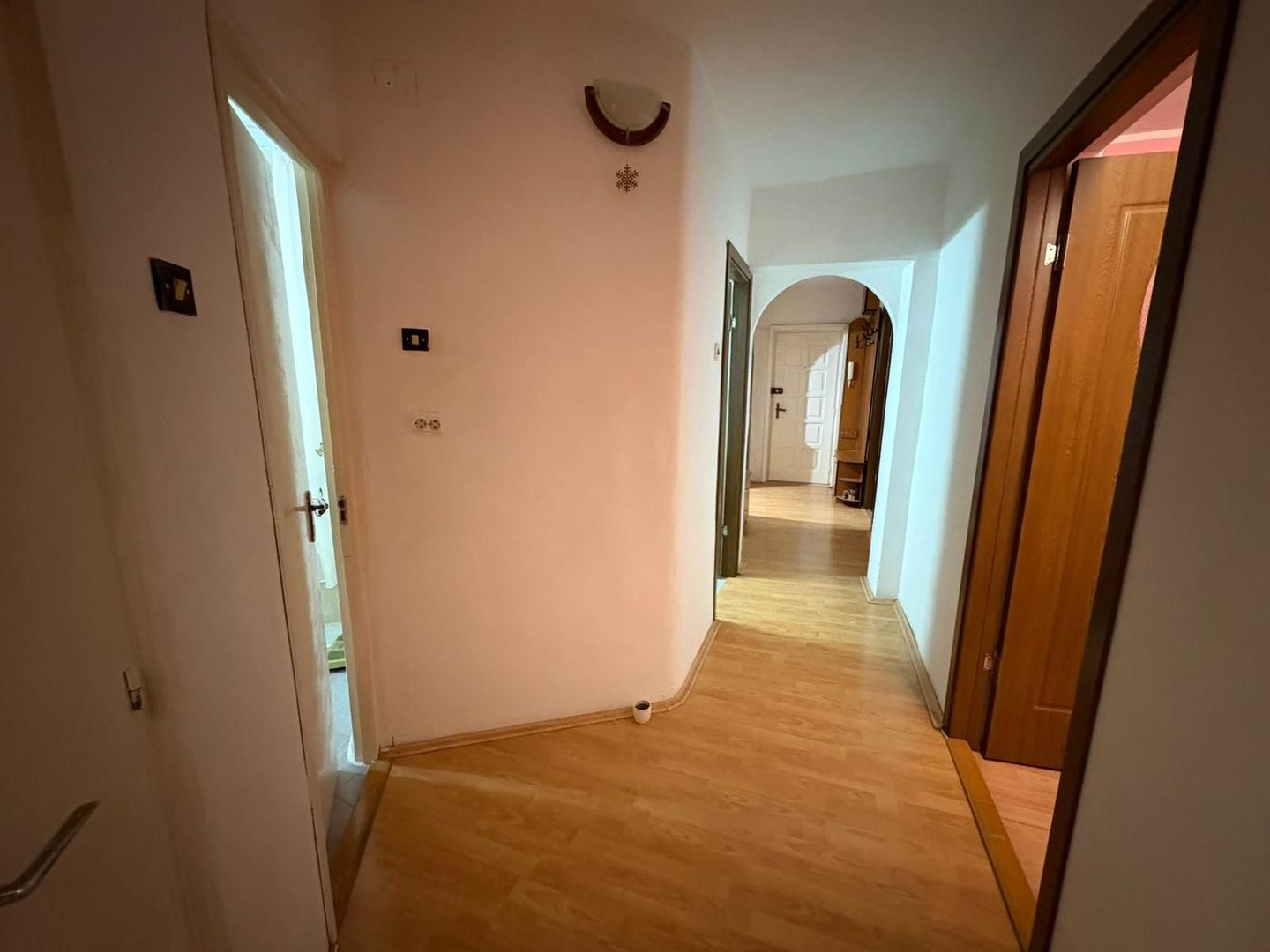 Apartament 3 camere decomandat 74 M² utili zona Lenin Nicolae Iorga - Poză 11