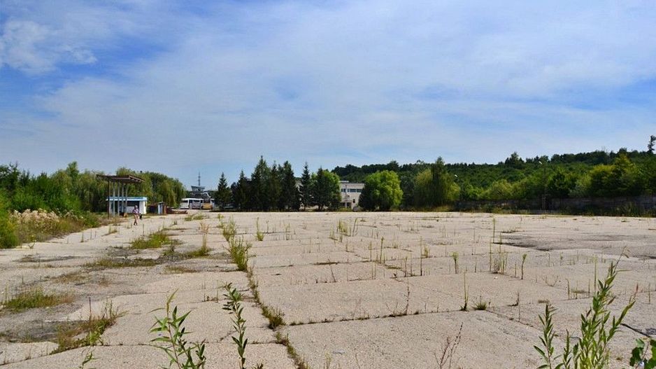 Mioveni - Hala, birouri, anexe, platforma De Inchiriat - Poză 11