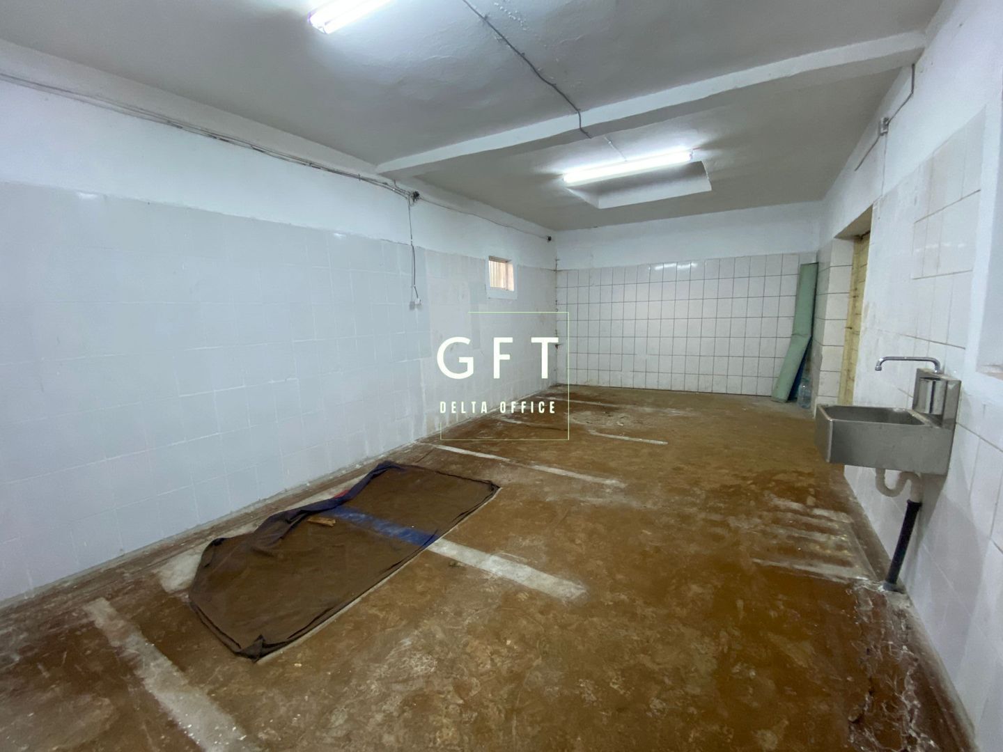 Casa cu 7 camere si Spatiu Comercial 150 mp-curte amenajata-Livezile - Poză 7