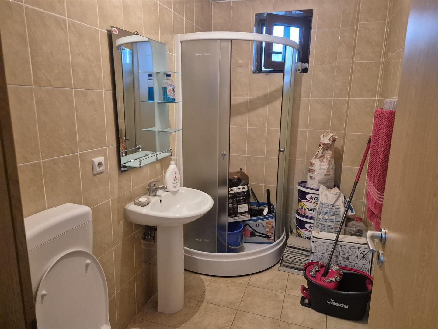 Apartament 2 camere decomandat etaj 2 Cetate 2 balcoane 62 mp. - Poză 6