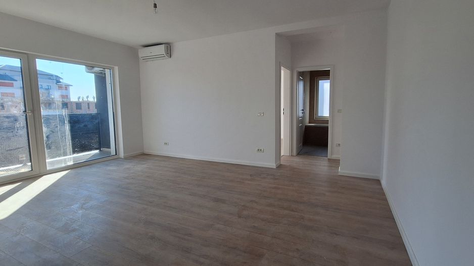 Apartament 2 camere cu loc de parcare inclus - Poză 1