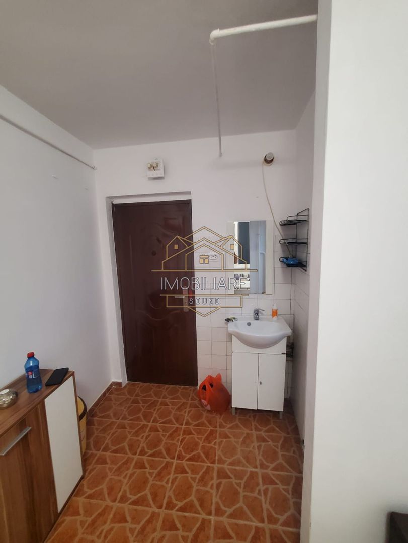 Garsonieră de vânzare - Poză 4