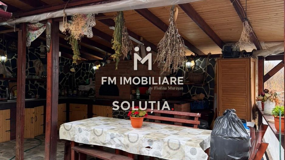 Casă de  vânzare cu vedere panoramică - Poză 21