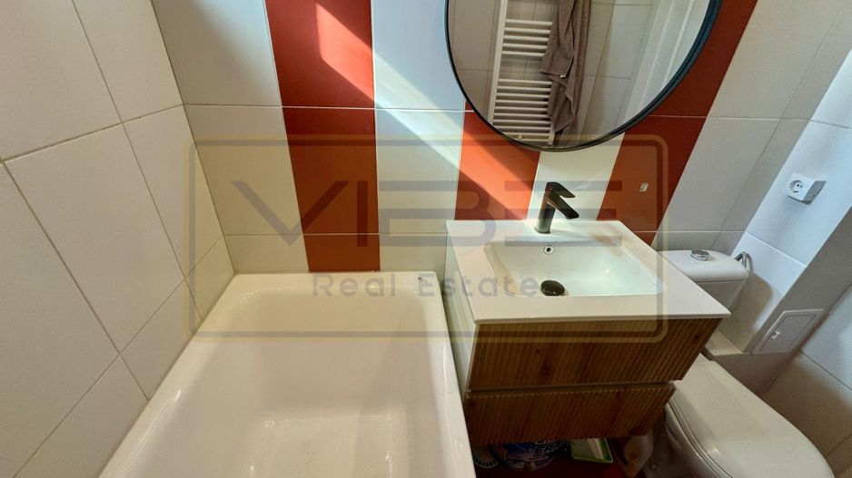 Apartament 3 camere decomandat Podu Ros  Piata Nicolina - Poză 24